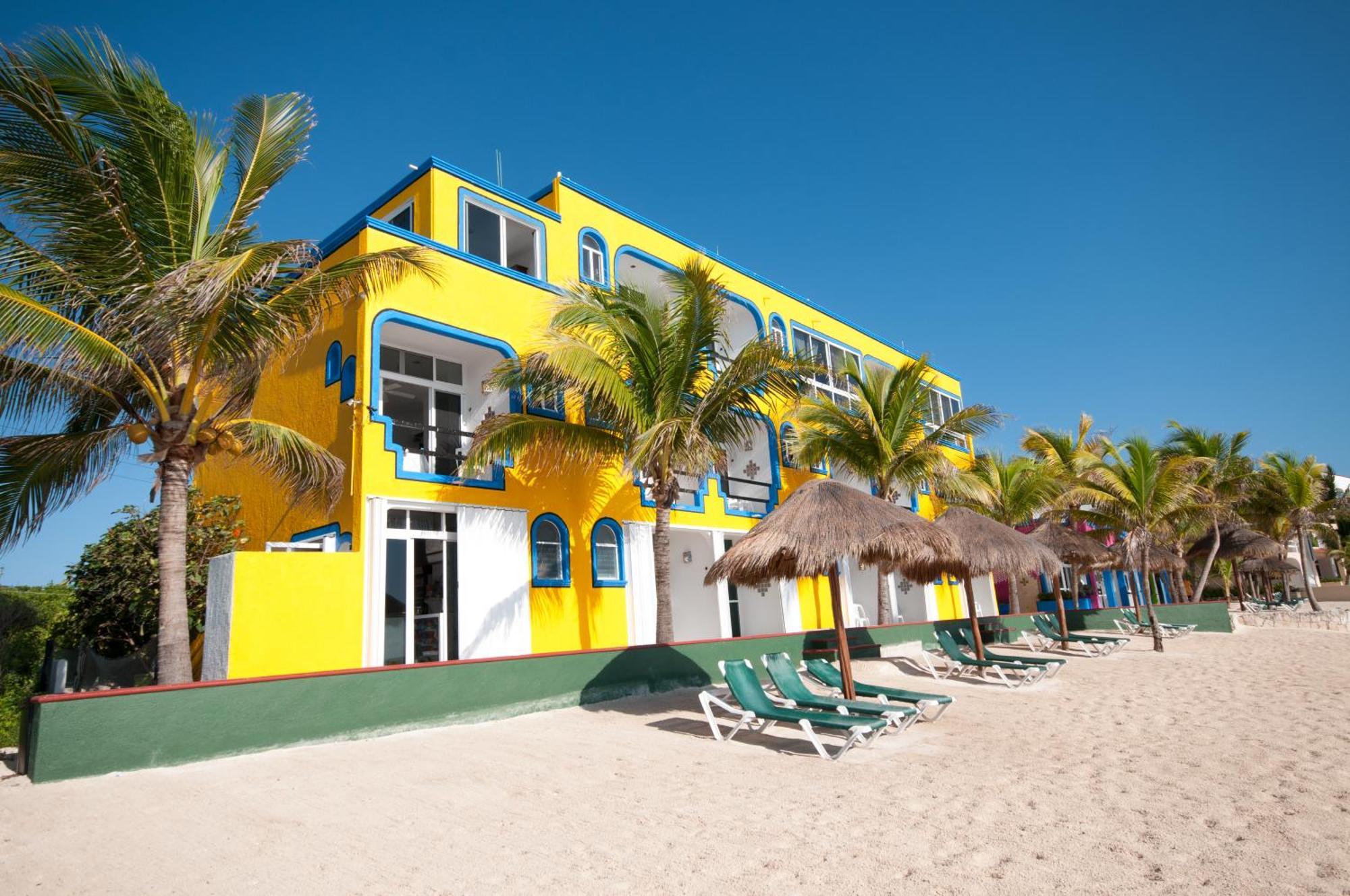 Del Sol Beachfront أكومال الغرفة الصورة