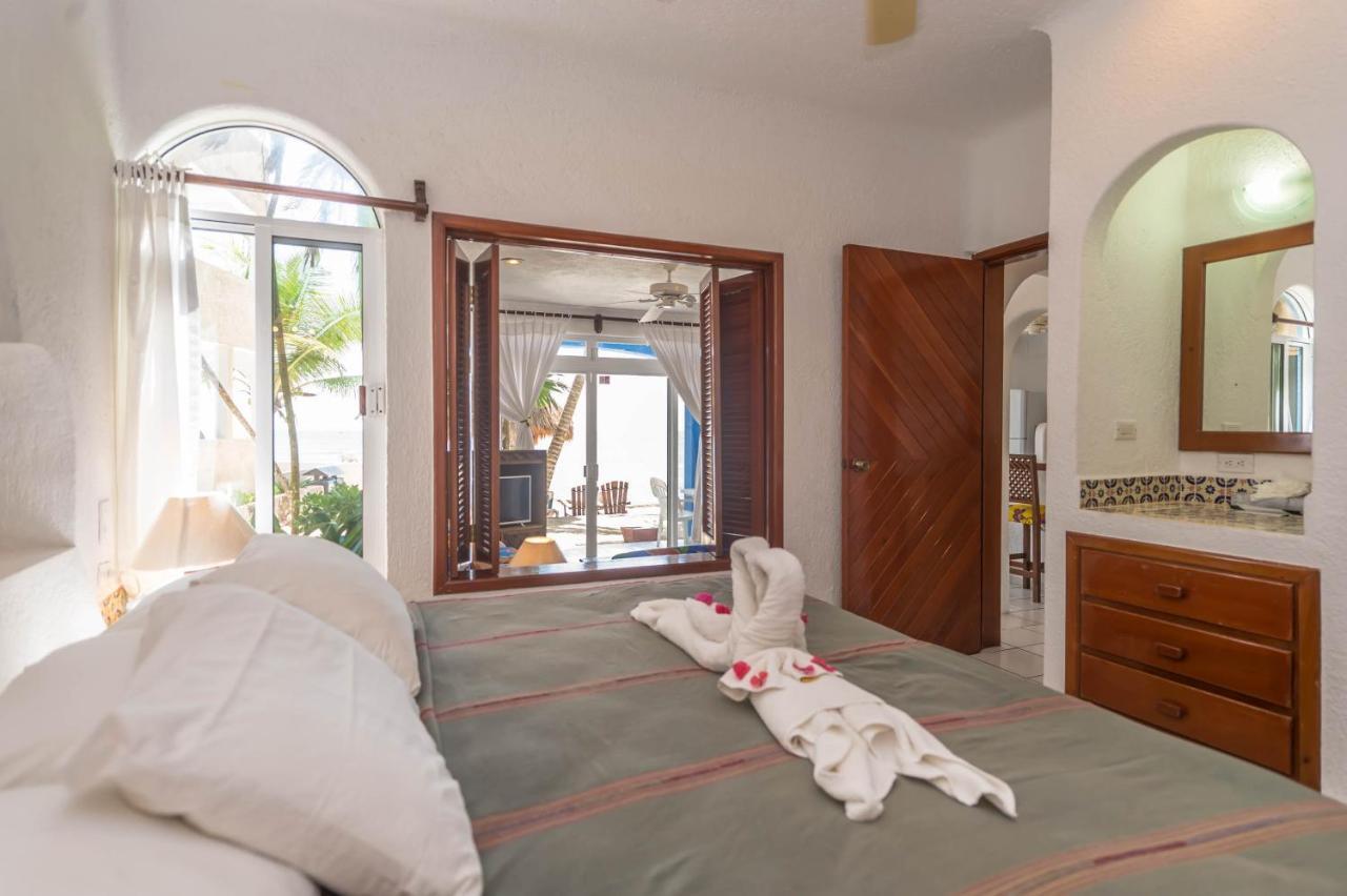 Del Sol Beachfront أكومال المظهر الخارجي الصورة