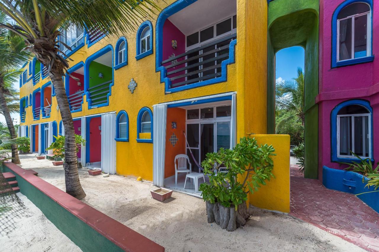 Del Sol Beachfront أكومال المظهر الخارجي الصورة